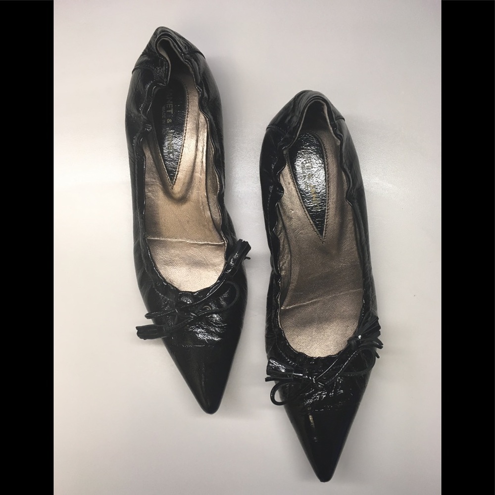 Janet & Janet Black Patent Leather Flats